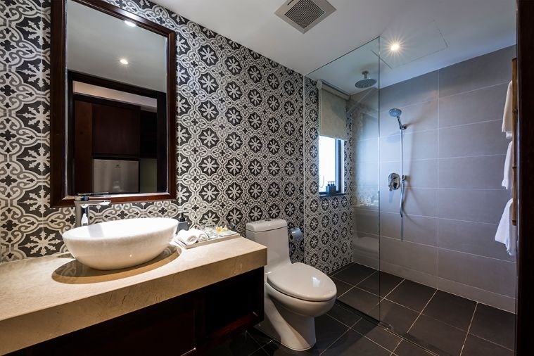 Family Suite with Pool & Garden view